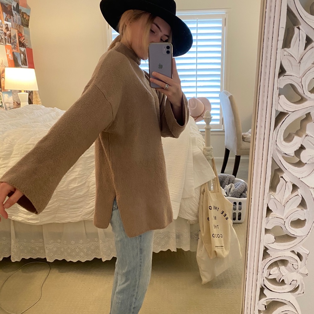 Urban Outfitters Oversized Sweater/Tunic - Picture 2 of 4